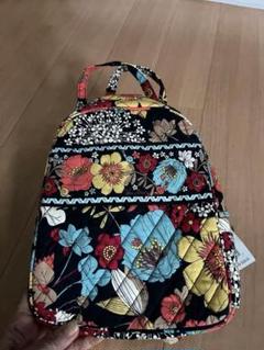 Vera Bradleyベラブラッドリー 新品 多様性リュックとストラップ
