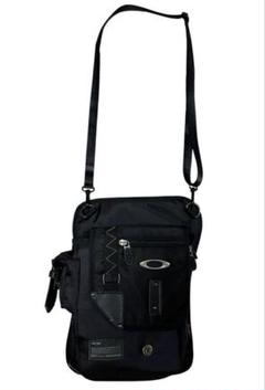 00s OAKLEY ショルダーバッグ サコッシュ メタルロゴ テック Y2K