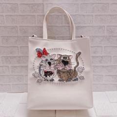 ロラライハリス♡ベージュベルベット♡刺繍の丸型ふんわり絞りバッグS♡ ロラライハリス♡ベージュベルベット♡刺繍の丸型ふんわり絞り