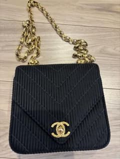 CHANEL ブラック コーデュロイ パーティーバッグ