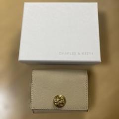 【CHARLES & KEITH】ブレアメタリック ショートウォレット CHARLES & KEITH｜ブレアメタリックアクセント ショート