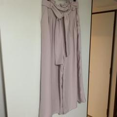 アプワイザーリッシェのワイドパンツ
