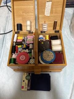 木製裁縫箱 多様な糸と道具付き