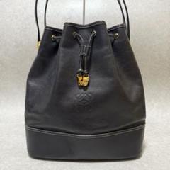 ロエベ　ショルダーバッグ　アナグラム　大容量　A4収納可　型押しロゴ　ブラック LOEWE - ロエベ アナグラム ショルダーバッグ サコッシュ 型押し