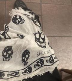 2025年最新】ALEXANDER MCQUEEN スカルスカーフの人気アイテム