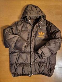 adidas ブラウン フード付きダウンジャケット