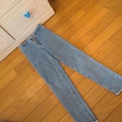 ZARA　スキニー　切りっぱなしデニム　ストレッチジーンズ