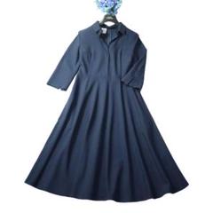 AKRIS - 【皇室御用達26万円】AKRIS アクリス 濃紺 フォーマル