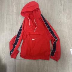 NIKE ナイキ ビッグスウォッシュ ナイロンジャケット レッド　赤 ナイキ ビッグスウォッシュ ジャケット NIKE NSW BIG SHOOSH