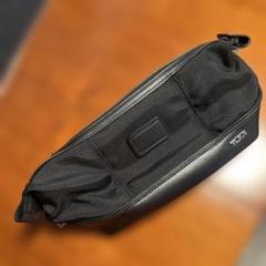 TUMI 黒 クラッチバッグ　トラベルポーチ