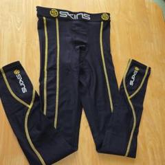 新品未使用品　SKINS MEN'S ACTIVE A400 スパッツ SKINS スキンズ A400 ユニセックス パワーカーフ 【A400