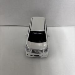 非売品 トヨタ NOAH ホワイト ミニカー - メルカリ