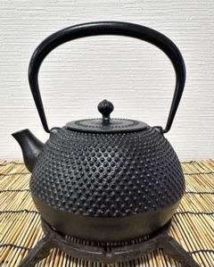 未使用品、供箱付　南部池永造　もみじ文様南部鉄瓶　南部鉄器　売約済み 池永鉄工 ◎ 南部鉄瓶 楓 （かえで） 南部鉄器 日本製 もみじ柄