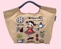 ボールアンドチェーン・ペコちゃん　ベージュ×不二家 正規品 MS 完売品です
