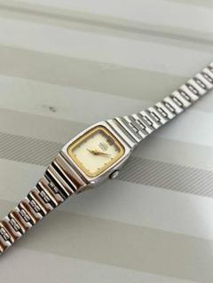 SEIKO V401-0260 クォーツ腕時計 Seiko Womens Quartz Watch V401-2009 Gold Tone Hard Bracelet