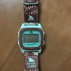 Freestyle Shark Leash デジタル腕時計 電池切れ