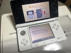 【美品】ニンテンドー3DS本体　ホワイト　ソフト8本おまけ