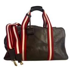 BALLY ボストンバッグ ブラック ロゴプレート オールレザー 肩掛け可 BALLY ボストンバッグ ブラック ロゴプレート オールレザー 肩掛け可