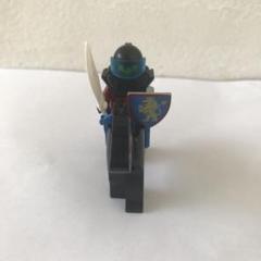レゴLEGO兵士1体、馬一匹
