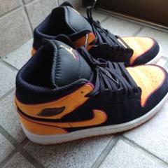 Air Jordan ハイカットスニーカー 黒/オレンジ