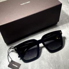偏光レンズ TOM FORD トムフォード サングラス Sari TF690-f