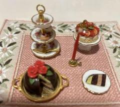 ❣️ドールハウス ミニチュア⭐️ロイター ポーセリン⭐️ケーキ スイーツ 食器 食玩
