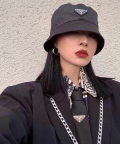 2022年最新】prada ノベルティ バケットハットの検索結果 - メルカリ