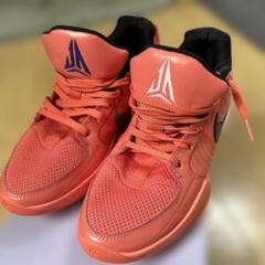 Nike Ja 2 "Heart Eyes" バッシュ