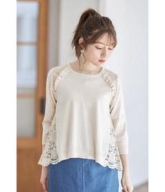 tocco closet 薄手　フリル付きフラワーレース切替ニットプルオーバーのサムネイル