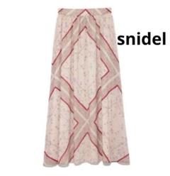 snidel スカーフ柄 フレアスカート