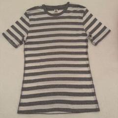 グレーとホワイトのストライプTシャツ Mサイズ