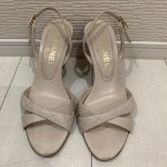 CHANEL ベージュ　サンダルのサムネイル