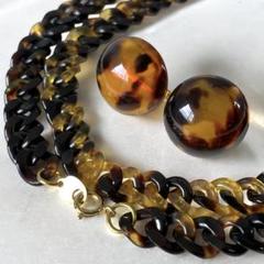 美品✨本鼈甲 黒甲 茨布甲 厚手 喜平 グラデーション セミロングネックレス 美品 本鼈甲 黒甲 茨布甲 厚手 喜平 グラデーション セミロング