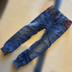 Desigual ✨新品未使用✨ストレッチサイドラメラインブラックスキニーデニム Desigualのストレッチスキニーデニム（サイドライン）25 - メルカリ
