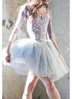 スティナ　stina typeQ sizeS スカートセット 0605102847_647d3a4fc76df.jpeg
