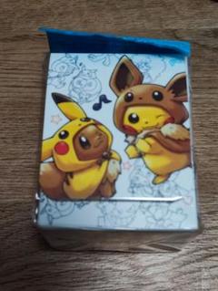 【新品タグ】FAN OF PIKACHU&EIEVUIピカチュウ イーブイ ポンチョ姿のピカチュウとイーブイや、身にまとったポケモンの