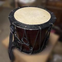 桶胴太鼓　和太鼓　W48cm 約5.6キロ　担ぎ桶太鼓　現状品 桶胴太鼓（担ぎ桶胴太鼓） | 畑元太鼓店