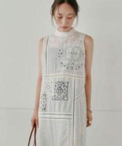 独創的 patchwork 2025 ヘラ Hella 未使用 dress メルカリ - M ホワイト ワンピース