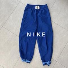 【美品】NIKE ナイロンパンツ　レディース　M