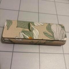 【新品】花柄メガネケース ベージュ系