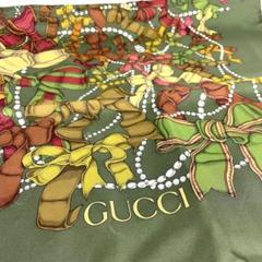 GUCCI グッチ スカーフ シルク リボン柄 グリーン GUCCI グッチ スカーフ シルク リボン柄 グリーン - メルカリ