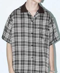 TOGA TOO 25SS INNER PRINT S/S SHIRT L