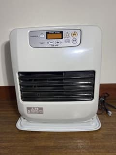 菅141 整備済コロナ石油ファンヒーター〜17畳