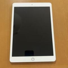 Apple iPad シルバー 本体第7世代