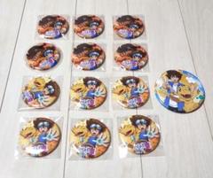 デジモン デジモンアドベンチャー展 八神太一 アグモン 缶バッジ 13個セット デジモン デジモンアドベンチャー展 八神太一 アグモン 缶バッジ