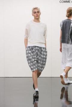 tricot COMME des GARCONS トリコ 花柄サルエルパンツ tricot COMME des GARCONS トリコ 花柄サルエルパンツ - メルカリ