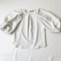 【美品】ツルバイマリコオイカワ　ボリューム袖　パフスリーブ　フロントタック　F
