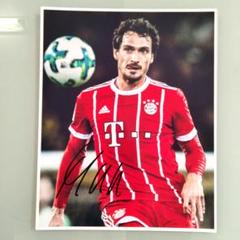 マッツ・フンメルス直筆サイン入り超大型写真…Mats HUMMELS… セール中…マッツ・フンメルス直筆サイン入り超大型写真…Mats