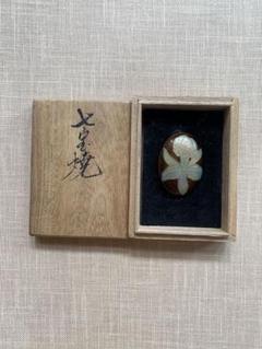 七宝焼★花モチーフオーバル型ブローチ★木箱入り