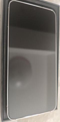 Galaxy S22 ファントムホワイト　DOCOMO版SIMフリー